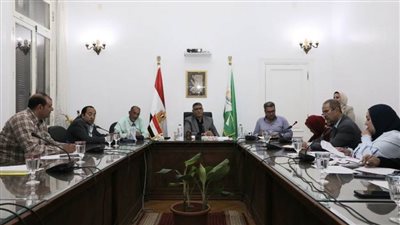 محافظ الجيزة يواصل اللقاء الدوري وحل مشكلات المواطنين  