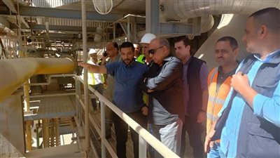 وزير الكهرباء في زيارة مفاجئة لمحطة توليد كهرباء العين السخنة بمحافظة السويس