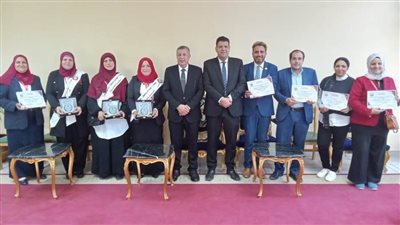تكريم معلمي البحيرة الفائزين في مسابقة 100 معلم متمكن مبدع على مستوى الجمهورية