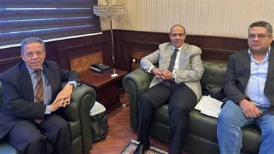 تفاصيل لقاء نقيب الأطباء بأمين عام الزمالة لحل مشكلات أطباء الزمالة