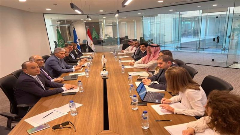 وزير السياحة والآثار