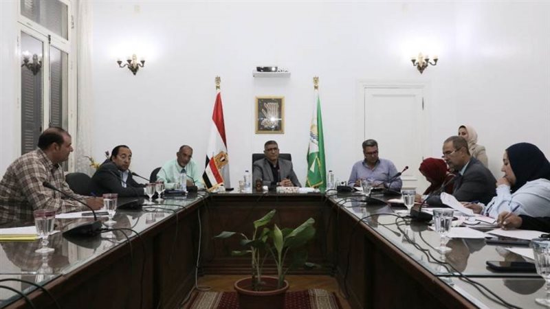 اللقاء الدوري و حل