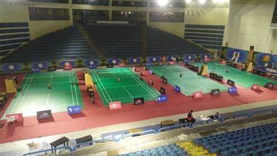 صور.. استاد القاهرة يتزين استعدادًا لاستضافة النسخة التاسعة من بطولة مصر الدولية للريشة الطائرة