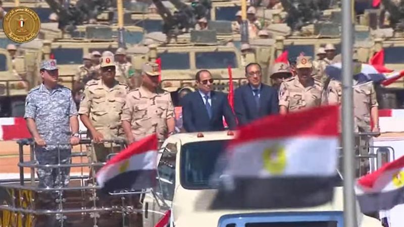 الرئيس السيسي يتفقد