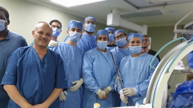 فريق طبي بطوارئ قصر