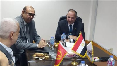 محافظ بورسعيد يوافق على مطالب هامة للتجار والمستوردين 