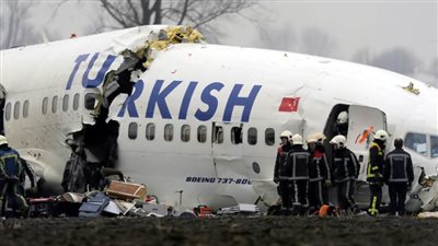 وفاة طيار تركي أثناء قيادته رحلة جوية من أمريكا إلى تركيا