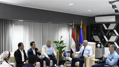 محافظ أسوان يستجيب لمطالب 85 مواطنا ومواطنة ويوجه المسؤولين بتلبيتها