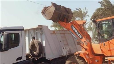 محافظ المنيا يتابع جهود الوحدات المحلية في تنفيذ حملات النظافة ورفع المخلفات وتمهيد الطرق