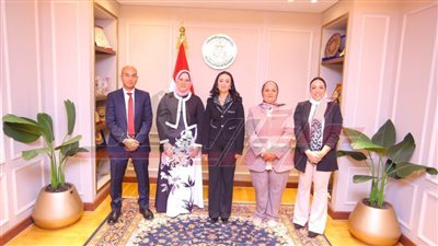 وزيرة التضامن الاجتماعي تكرم الموظفين المتميزين بالوزارة عن شهر سبتمبر