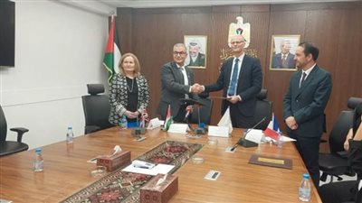 منحة فرنسية بريطانية بقيمة 19.7 مليون دولار لتوفير الخدمات الحيوية في الضفة الغربية