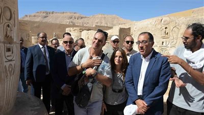 رئيس مجلس الوزراء يتفقد معبد 