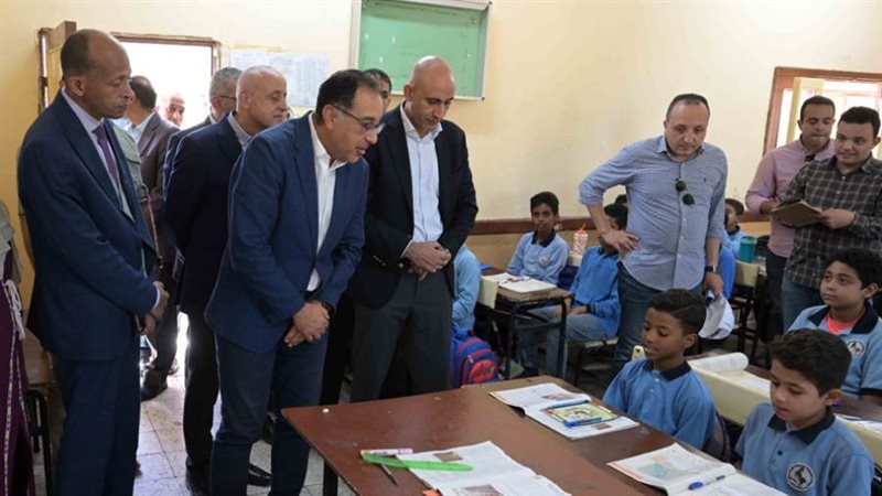 رئيس الوزراء يزور