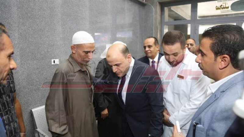 محافظ كفرالشيخ يستمع