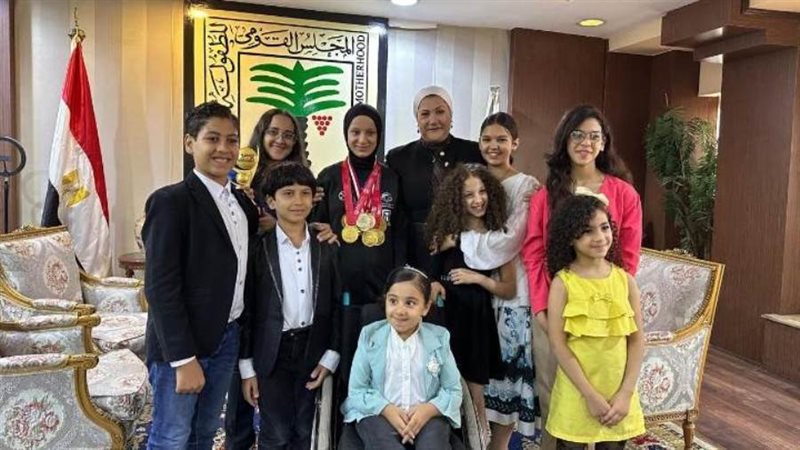 رئيسة الطفولة والأمومة