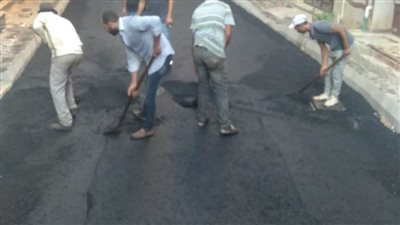  بالصور.. رصف شارع ثورة مصر بحي أول المحلة الكبرى