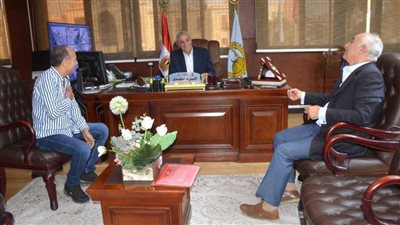  بالصور.. محافظ الغربية يبحث مطالب المواطنين مع النواب