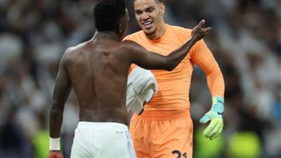 إيديرسون يرشح مواطنه فينيسيوس جونيور للفوز بالكرة الذهبية