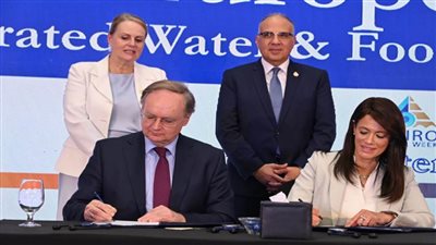 وزير الري يشهد توقيع مبادرة 