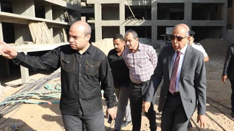 محافظ المنيا يقود