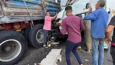 مصرع وإصابة 4 في حادث مروري بطريق المنصورة دمياط