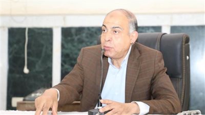 محافظ المنيا يحث الفلاحين على زراعة القمح وتحقيق أعلى إنتاجية للاكتفاء الذاتي