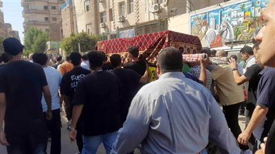 أهالي الزقازيق يشيعون جثمان الطالبة ملك محمد إحدى ضحايا أتوبيس جامعة الجلالة