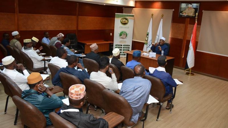 الدكتور شومان يلقى