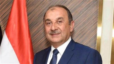 وزير قطاع الأعمال في زيارة مفاجئة لشركتي النصر للإسكان والمعادي للتنمية والتعمير