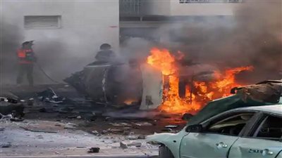 شهيدان وإصابات في قصف إسرائيلي لمركبة وسط قطاع غزة