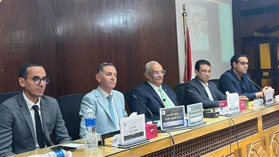  الثقافة تقيم  ندوة تعريفيةبمسابقة تمثيل مصر ببينالي فينسيا