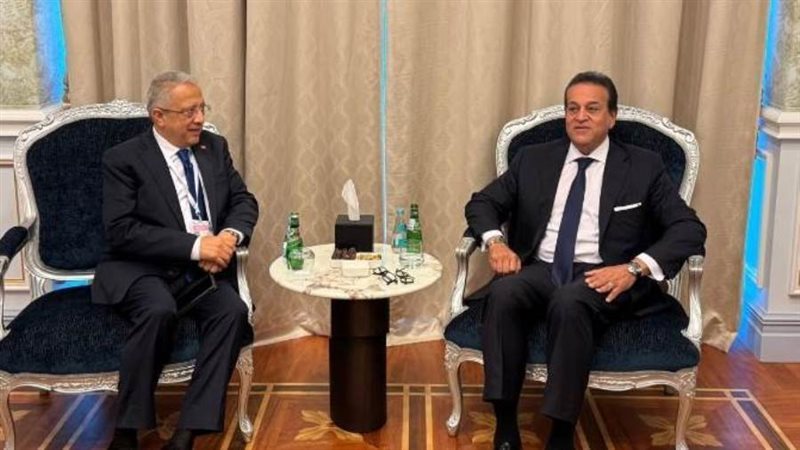 وزير الصحة ونظيره