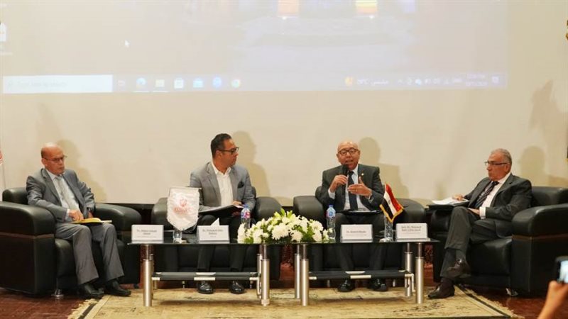 خلال فعاليات الندوة