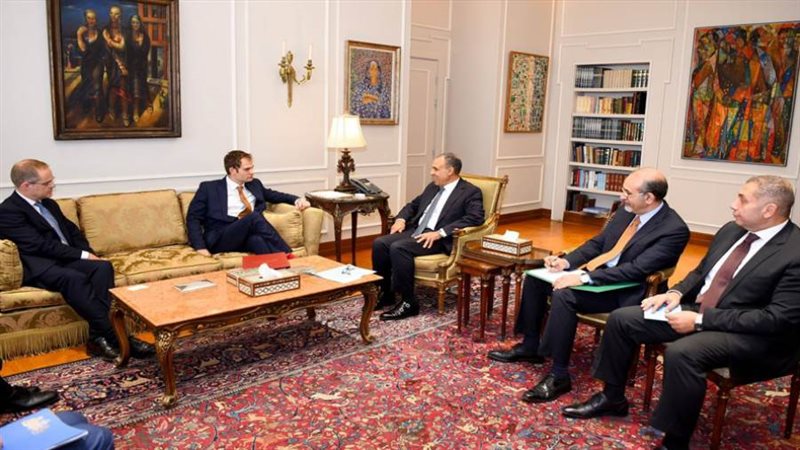 الدكتور بدر عبدالعاطي