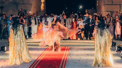 تفاصيل زيارة وفد من المشاهير الأمريكان لمعابد الأقصر وأسوان