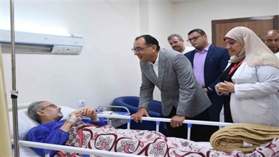 رئيس الوزراء يتفقد مستشفى سمالوط المركزي لمتابعة جوانب التطوير والخدمات المقدمة