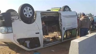 مصرع وإصابة شخصين في انقلاب سيارة بطريق مرسى علم إدفو شمال محافظة أسوان
