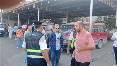 محافظ كفر الشيخ يتابع انتظام نقل الطلاب والأهالي بموقف فوة