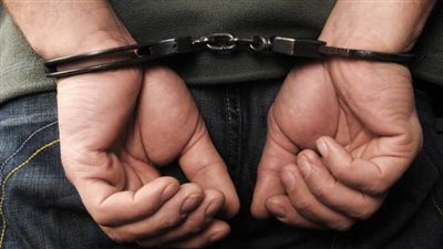 ضبط شخص بالجيزة لقيامه بالنصب على آخر بزعم استثمار أمواله في مجال التداول