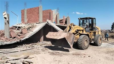 محافظ الشرقية يأمر بإزالة مبني مخالف وينهي تكليف رئيس الوحدة المحلية بسعود 