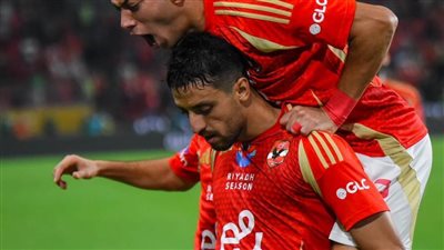 طاهر محمد طاهر يضرب سيراميكا بهدف ثانٍ للأهلي في السوبر المصري