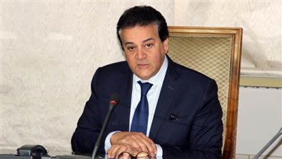 وزير الصحة: التنافس بين المحافظات في اللا مركزية ينعكس إيجابيًا على الاقتصاد