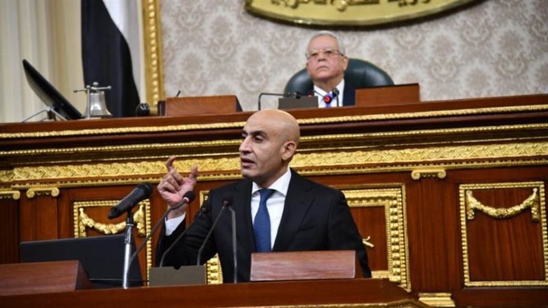 وزير التعليم أمام