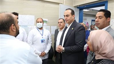 رئيس الرعاية الصحية ومحافظ السويس يناقشان استكمال خدمات التأمين الصحي الشامل بالمحافظة