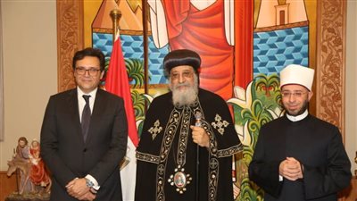 البابا تواضروس يستقبل وزيري الثقافة والأوقاف