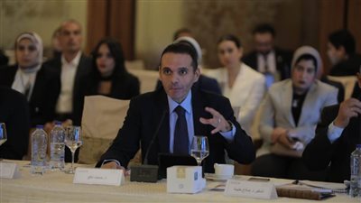 مدحت نافع: الساحة الاقتصادية تشهد حالة من الارتباك الشديد