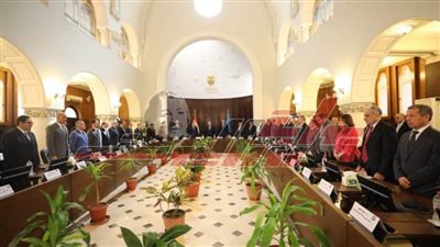رئيس جامعة كفر الشيخ يشارك في اجتماع المجلس الأعلى للجامعات