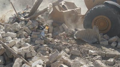 إزالة 12 حالة تعد على أراض زراعية وأملاك دولة بأسيوط 