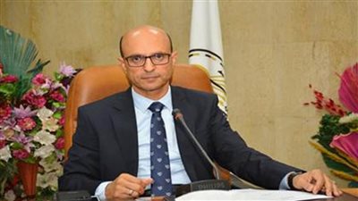 رئيس جامعة أسيوط يُصدر قرارين جديدين بمعهد جنوب مصر للأورام وكلية الخدمة الاجتماعية