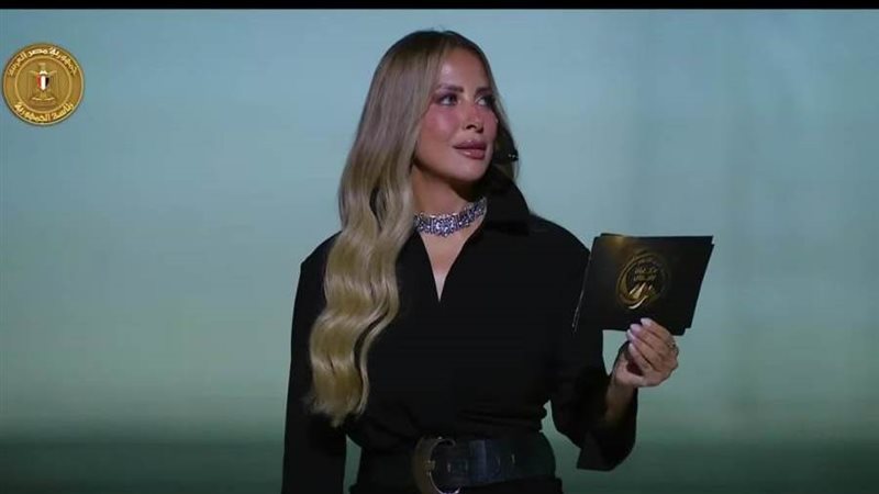 الفنانة ريم مصطفي